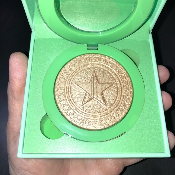 😍SALE! NWT Cold Hard Cash Extreme Frost Highlighter by Jeffree Star! 😍 - Picture 7 of 10